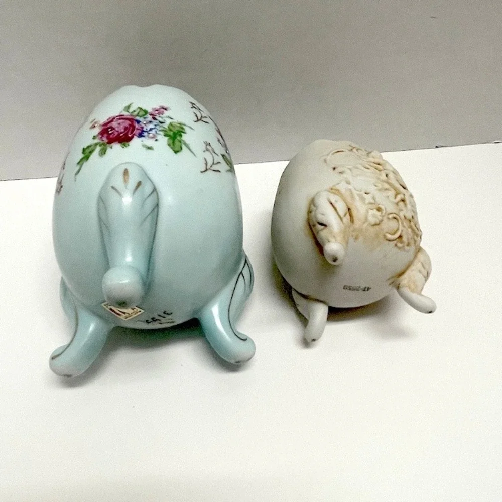 2 Vtg Footed Cracked Egg Vases Napcoware Floral & Lefton Bisque Cherub Japan
